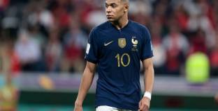 Мбапе трябва да си търси нов агент