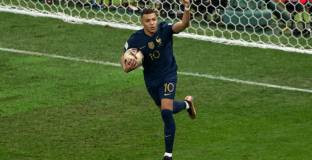 Мбапе: ПСЖ и националния са различни истории 