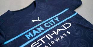  Ман Сити представи необичайна форма 