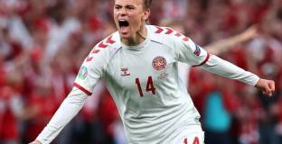 Русия - Дания 1:4 