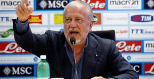 Де Лаурентис може да съди играчите на Наполи 