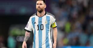 Меси: Ван Гаал се хвали, че отборът му играе добре