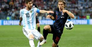 Модрич: Никога няма да играя с Меси