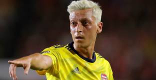 Йозил: Разбирам се с Емери