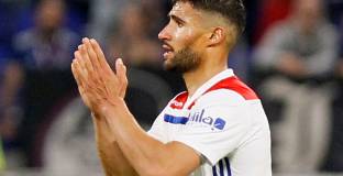 Фекир иска в Ливърпул и няма да разглежда други оферти 