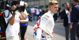 Шумахер: Разстроен съм 