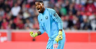 Тотнъм иска да подпише с вратаря на Лил