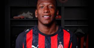 Милан потвърди трансфера на Еступинян