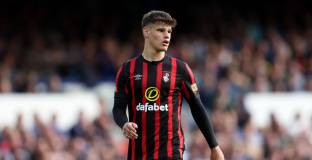 Ман Юнайтед се интересува от Милош Керкез