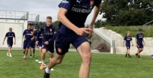 Отложиха Чехия – Шотландия заради Covid-19