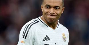 Платини: Не карайте Мбапе да играе като Меси