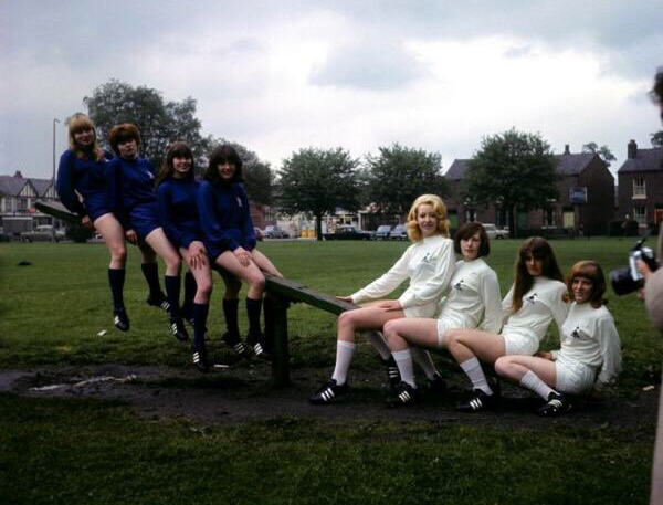 1967 година. Модели с екипите на Челси и Тотнъм. 