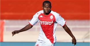 Във Франция поискаха наказание за играч, покрил лого на ЛГТБ