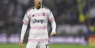 Мота отрече историята с Йълдъз