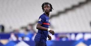 Реал Мадрид преустанови работа върху трансфера на Камавинга