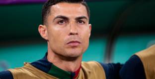 Ман Юнайтед е бил готов да плаща заплатата на Роналдо в друг клуб