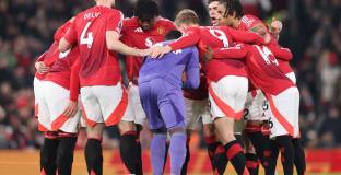 Ман Юнайтед може да привлече още трима