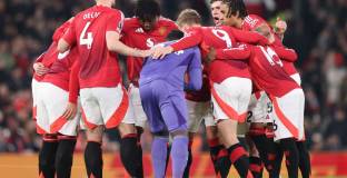 Ман Юнайтед може да подпише с „новия Питър Крауч”