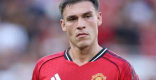 Ман Юнайтед отказа оферта на Галатасарай за Угарте