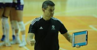  Лоренцо Мичели ще води волейболните националки 