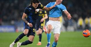 Наполи се препъна срещу Парма