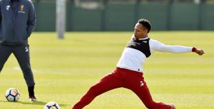 Клайн избрал Борнемут заради Еди Хау