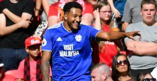 Кардиф подпечата с два гола трагичния сезон на Юнайтед