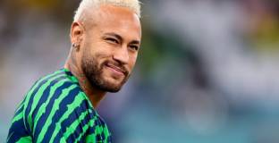 Неймар прекара уикенда на покер масата след пропуска от селекцията на Бразилия