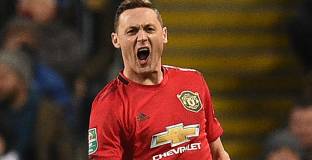 Сити загуби от Юнайтед, но отива на финал