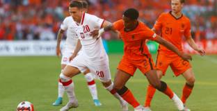  Нидерландия с обрат срещу Полша, Белгия и Уелс с равен