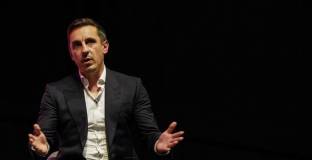 Невил: Това бе най-тихата публика на Ливърпул 