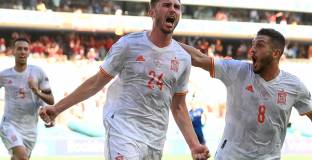 Словакия - Испания 0:5 