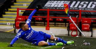 Варди подкрепи ЛГТБ-феновете на Лестър