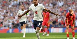 Пиърс: Лингард играе странна роля в Ман Юнайтед