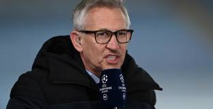  Линекер: Съгласен съм с Хендерсън