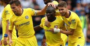 Челси с класика в Хъдърсфийлд