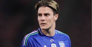 Юве реши да се раздели с двама 