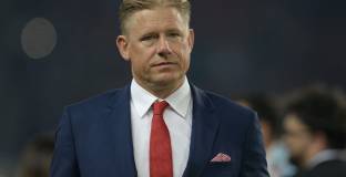 Шмейхел: Ливърпул трябва да спечели титлата, за да стане шампион 