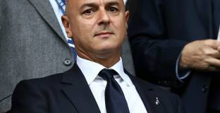 Леви отрече мита за ниските възнаграждения в Тотнъм 