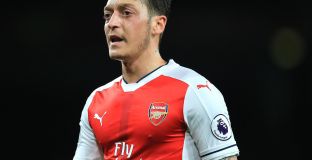 Йозил взе решение да напусне Арсенал 