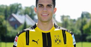 Борусия Дортмунд обмисля раздяла с Бартра 
