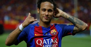 Неймар се върнал в Барселона след прегледи в Португалия 