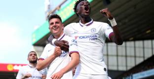 Сътън: Ейбрахам заслужава повиквателна за националния 