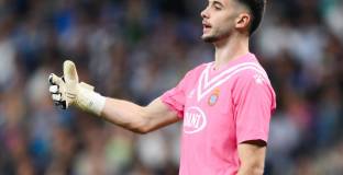 Новият вратар на Барса започна да получава заплахи 