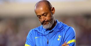 Андертън подкрепи Санто