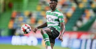 Барса ще се бори с Ман Сити за 18-годишен защитник