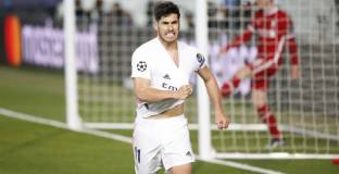 Нюкасъл преговаря с агента на Асенсио 