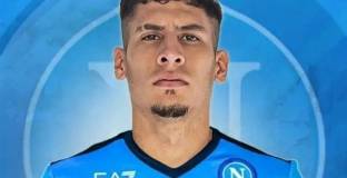 Наполи подписа с уругваец