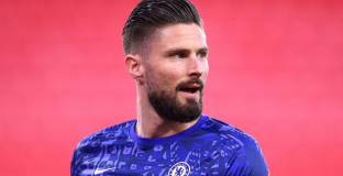 Агент: Жиру преговаряше с Юве, Рома и Милан