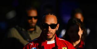 Екълстоун: Хамилтън трябва да спре и то завинаги